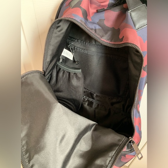 COPY - CityAdventure Backpack 17L Heritage 365 Camo Smoky Red Night Sea Multi l… - Picture 10 of 16